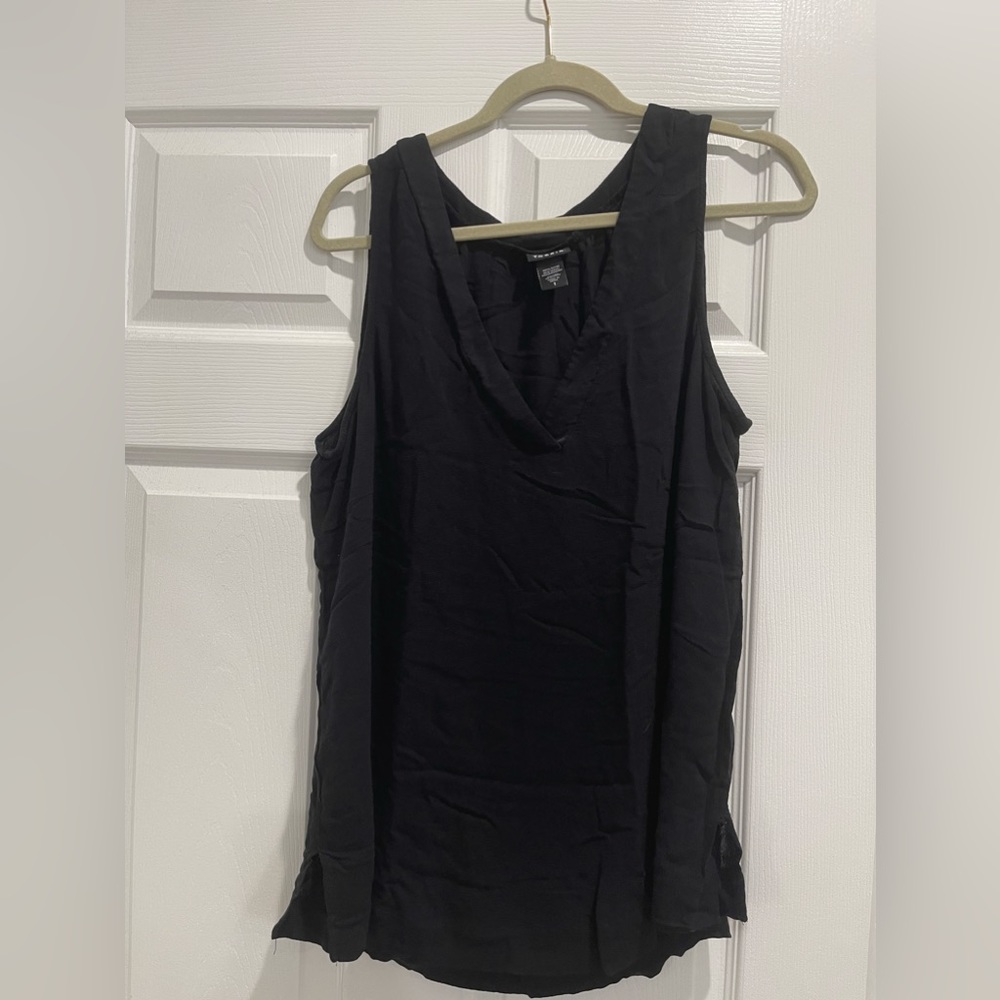 Torrid size 1 sleeveless v neck work top